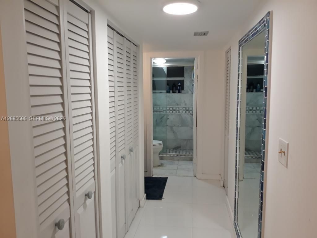 8100 Byron Ave, Unit 504, Miami Beach, FL 33141 Photo