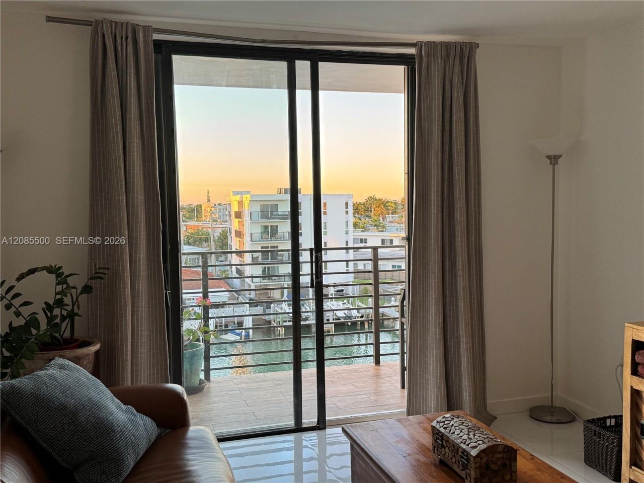 8100 Byron Ave, Unit 504, Miami Beach, FL 33141 Photo