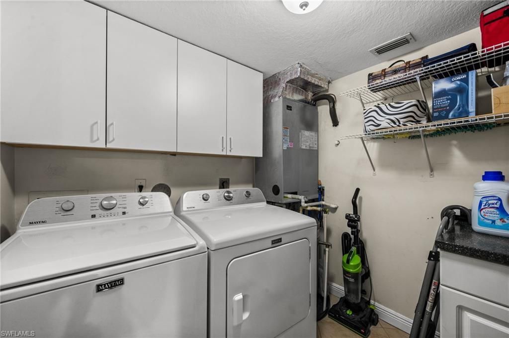 409 Gabriel Cir , Unit 1, Naples, FL 34104 Photo