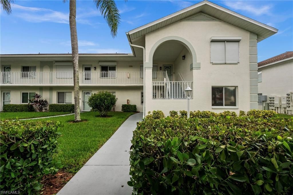409 Gabriel Cir , Unit 1, Naples, FL 34104 Photo