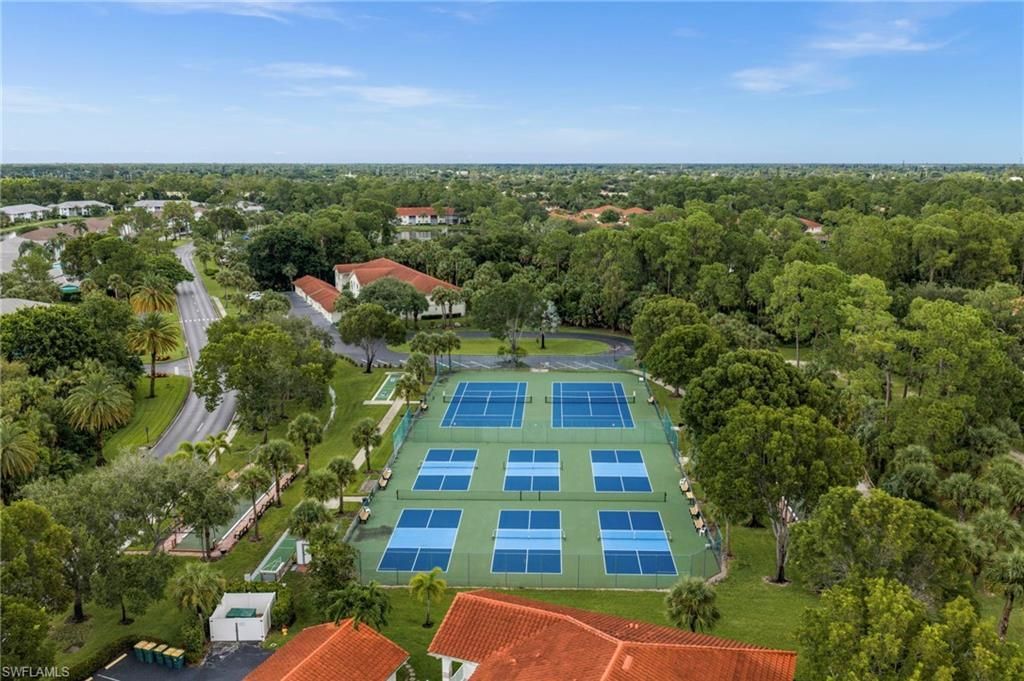 409 Gabriel Cir , Unit 1, Naples, FL 34104 Photo