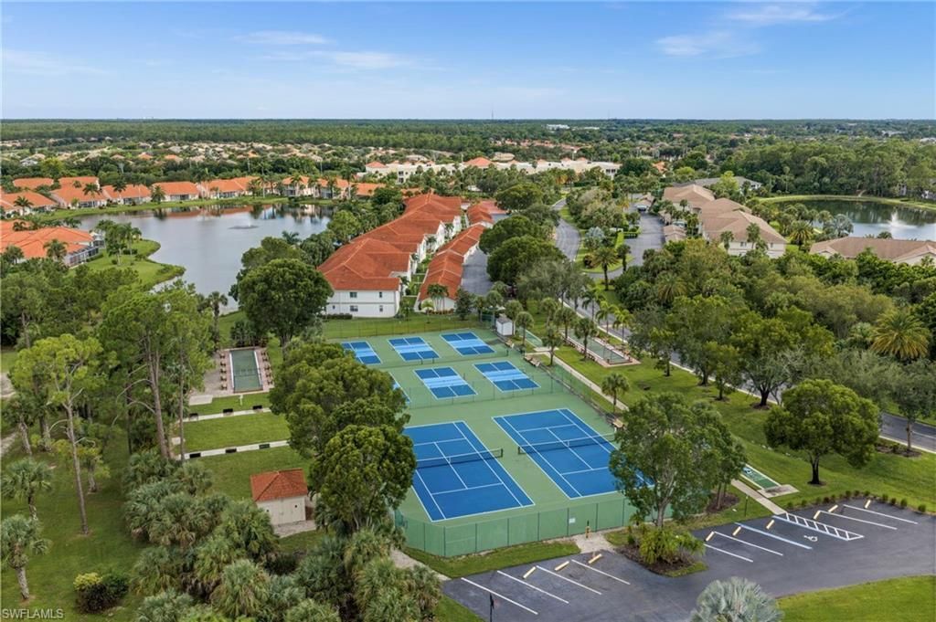 409 Gabriel Cir , Unit 1, Naples, FL 34104 Photo