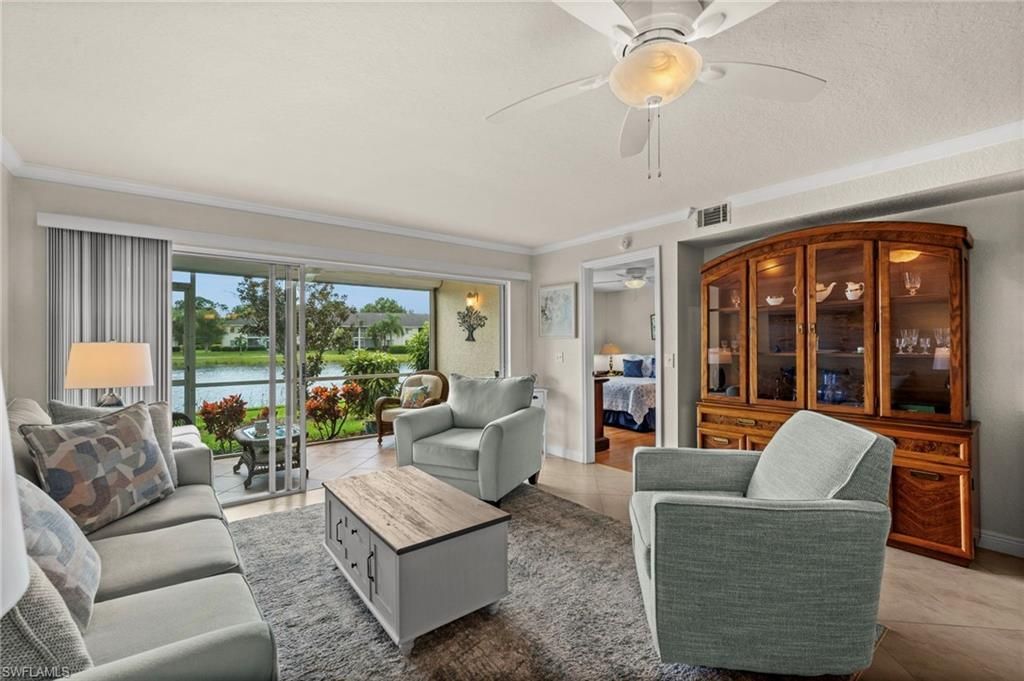 409 Gabriel Cir , Unit 1, Naples, FL 34104 Photo