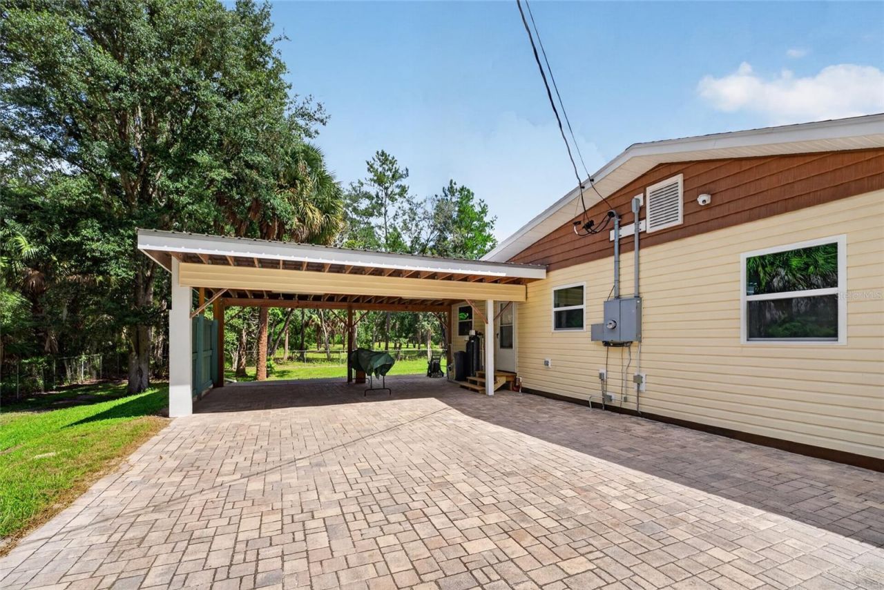 12151 NE 52nd Place Road, Silver Springs, FL 34488 Photo