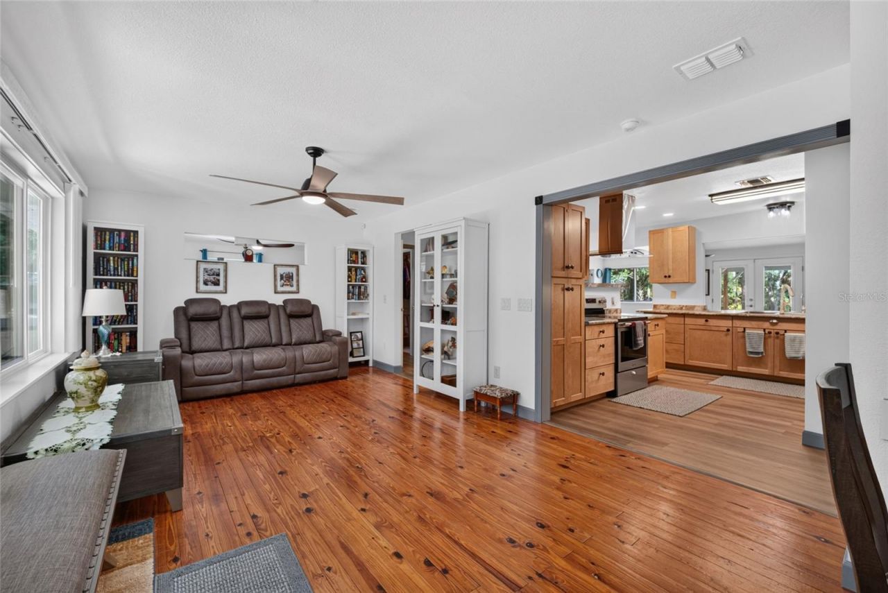 12151 NE 52nd Place Road, Silver Springs, FL 34488 Photo