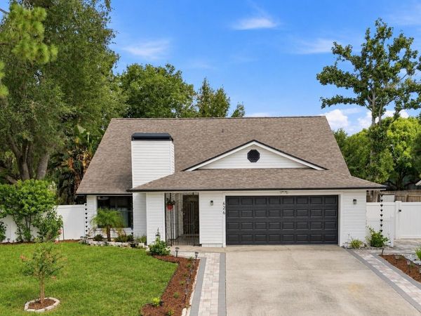 626 FOREST HILLS DRIVE , BRANDON, FL 33510