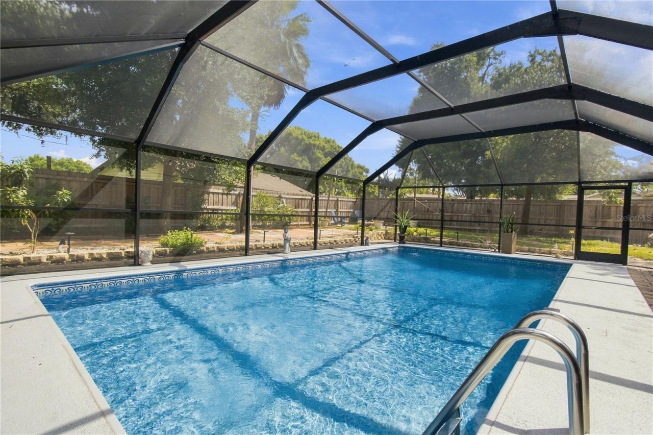 626 Forest Hills Drive, Brandon, FL 33510 Photo