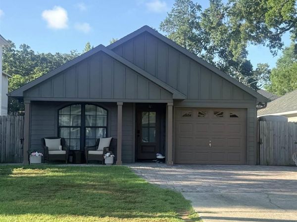 1249 E Fisher St, Pensacola, FL 32503