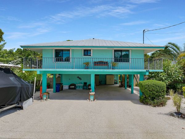 88 Marina Avenue, KEY LARGO, FL 33037