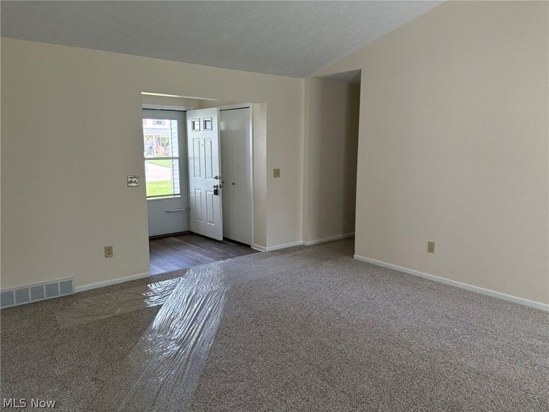 459 Hampton Drive, Elyria, OH 44035 Photo 12