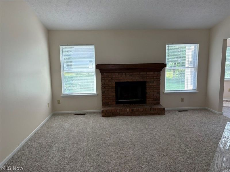459 Hampton Drive, Elyria, OH 44035 Photo 13