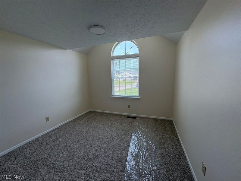 459 Hampton Drive, Elyria, OH 44035 Photo 17