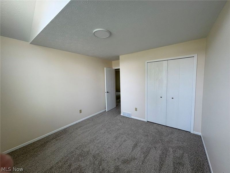 459 Hampton Drive, Elyria, OH 44035 Photo 19