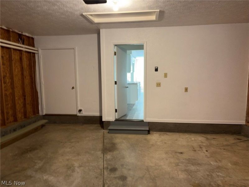 459 Hampton Drive, Elyria, OH 44035 Photo 31