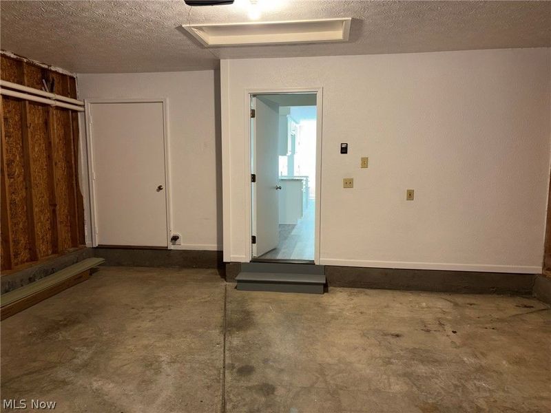 459 Hampton Drive, Elyria, OH 44035 Photo 32