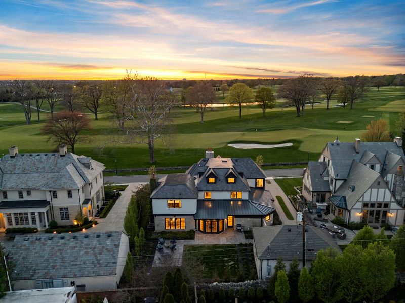 2252 Club Road, Upper Arlington, OH 43221 Photo 4