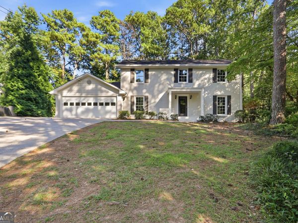 1215 Lake Crest Terrace, Roswell, GA 30075