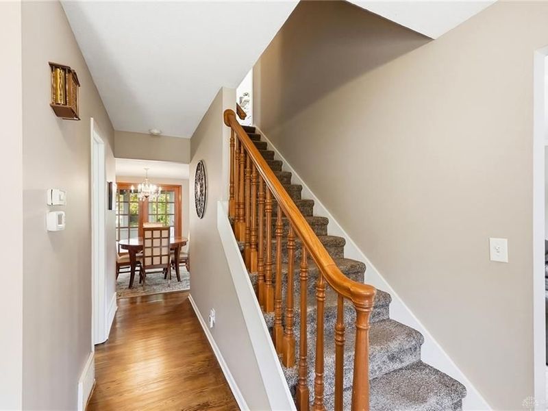 742 Hartford Drive, Springfield, OH 45503 Photo 6