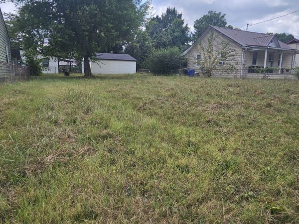 318 E 16th St , Columbia, TN 38401