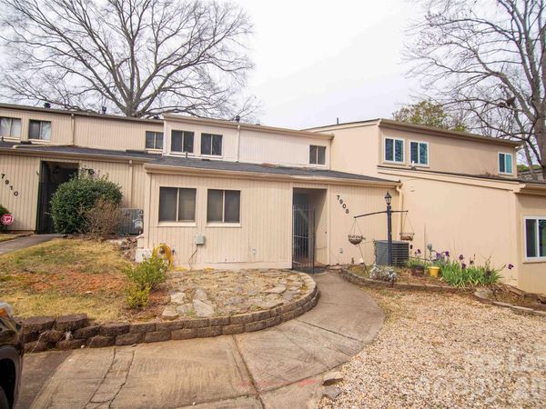 7908 Horse Chestnut Lane, Charlotte, NC 28277