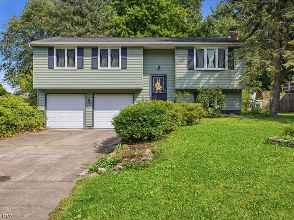 1343 Northfield Drive , Mineral Ridge, OH 44440