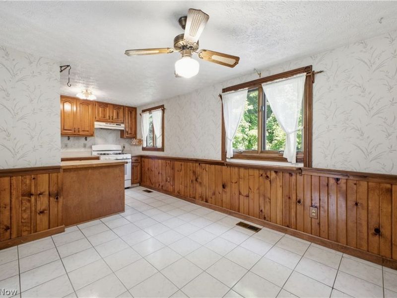 1343 Northfield Drive, Mineral Ridge, OH 44440 Photo 6