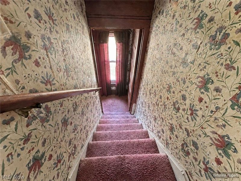 569 Edgewood Avenue, Akron, OH 44307 Photo 15