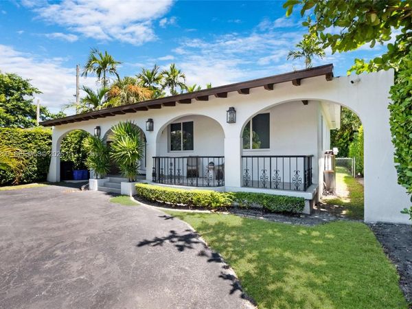 817 Tangier St , Coral Gables, FL 33134
