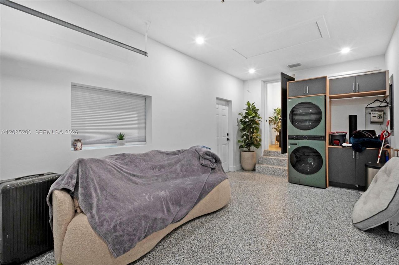 817 Tangier St, Coral Gables, FL 33134 Photo