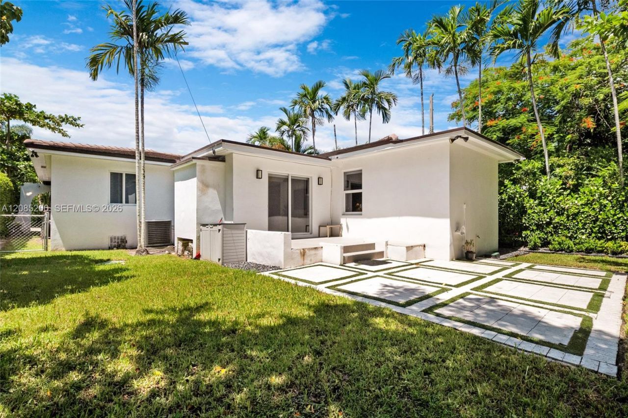 817 Tangier St, Coral Gables, FL 33134 Photo