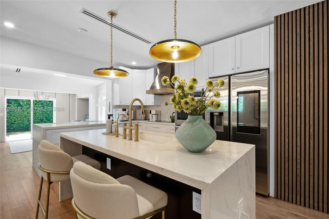 817 Tangier St, Coral Gables, FL 33134 Photo