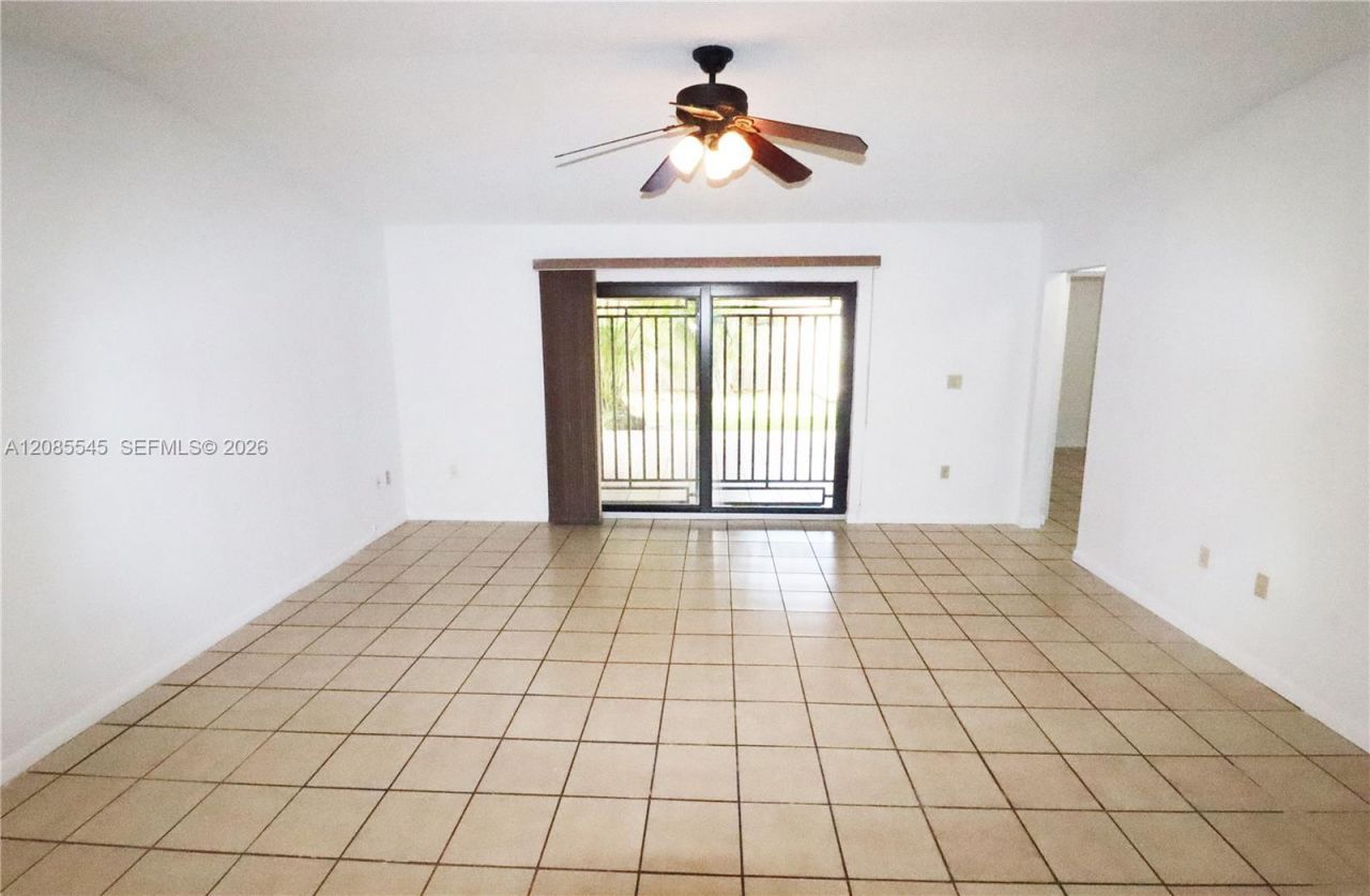 2426 SW 109th Ct, Miami, FL 33165 Photo