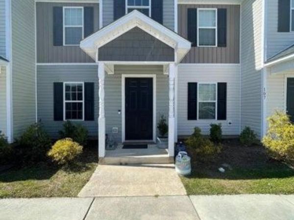 105 W Murrow Lane , Jacksonville, NC 28546
