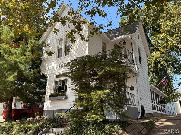 408 Bluff Street , Alton, IL 62002