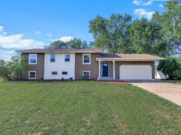 2348 106th Avenue NW, Coon Rapids, MN 55433