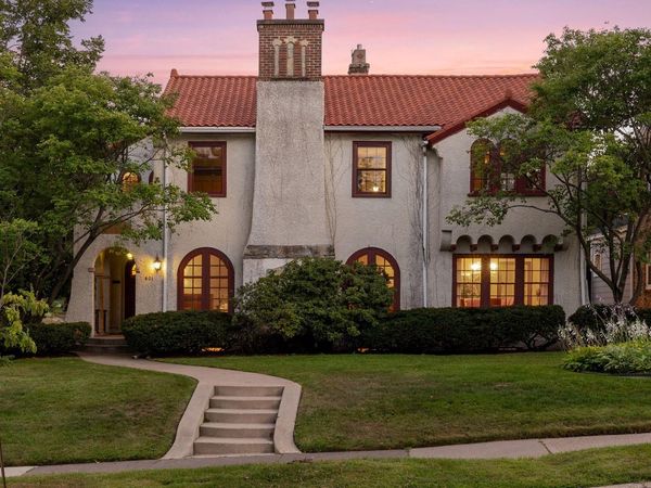 401 W Minnehaha Parkway, Minneapolis, MN 55419