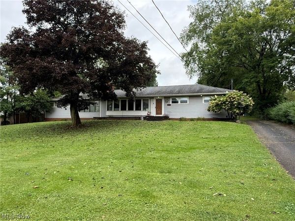 4924 Cleveland Avenue NW, Canton, OH 44709