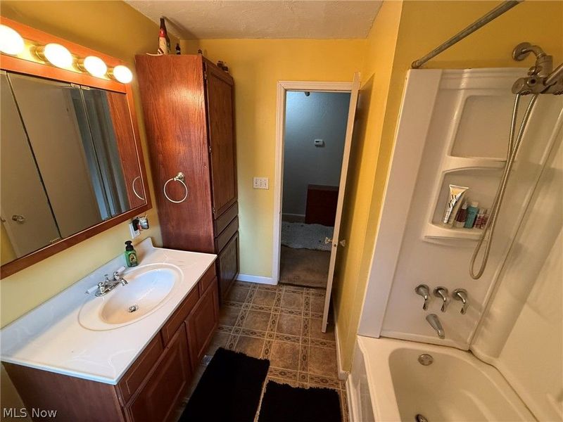 4924 Cleveland Avenue NW, Canton, OH 44709 Photo 10