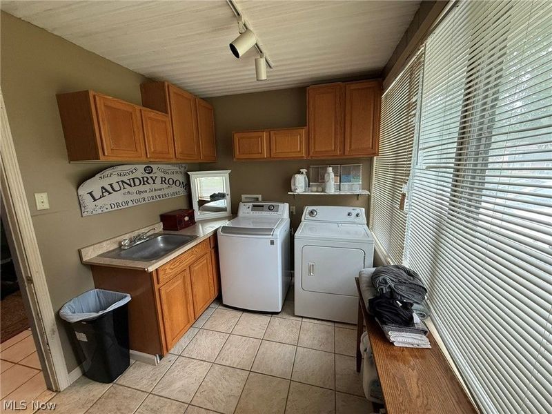 4924 Cleveland Avenue NW, Canton, OH 44709 Photo 15