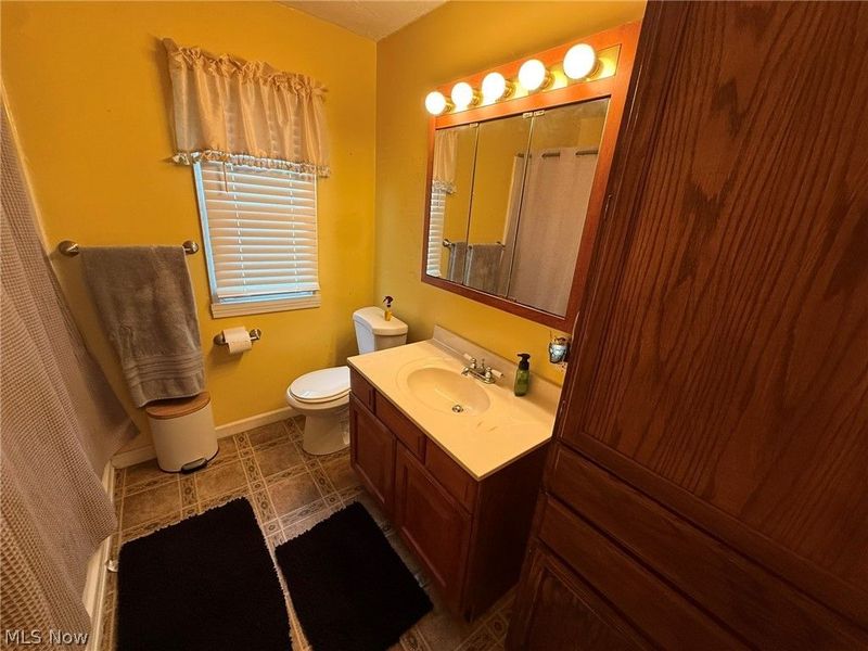 4924 Cleveland Avenue NW, Canton, OH 44709 Photo 9
