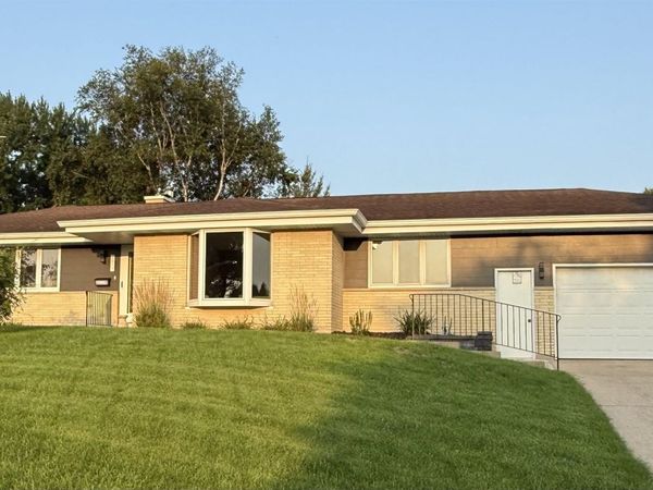 2611 Golf Vu Court, Monroe, WI 53566