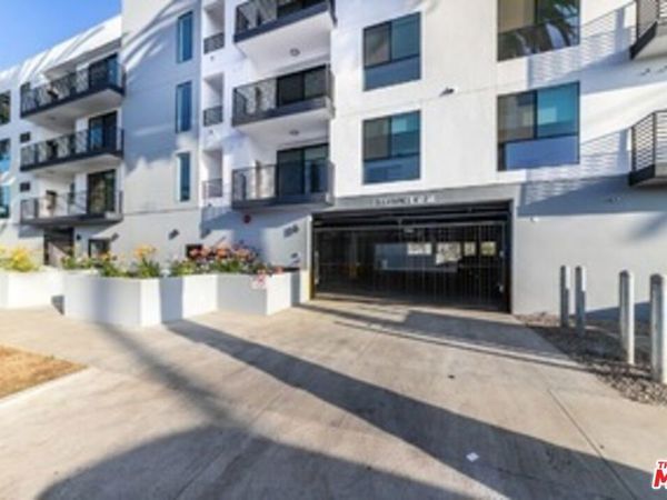 14612 Calvert Street, Unit 201, Van Nuys, CA 91411