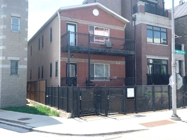 1327 W WALTON Street, Chicago, IL 60642