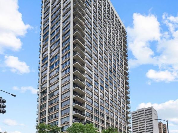 88 W Schiller Street , Unit 2808L, Chicago, IL 60610