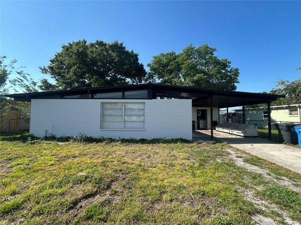 7615 LAVENDER LANE , TAMPA, FL 33619