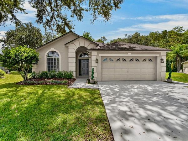 6106 CHALON COURT, LUTZ, FL 33558