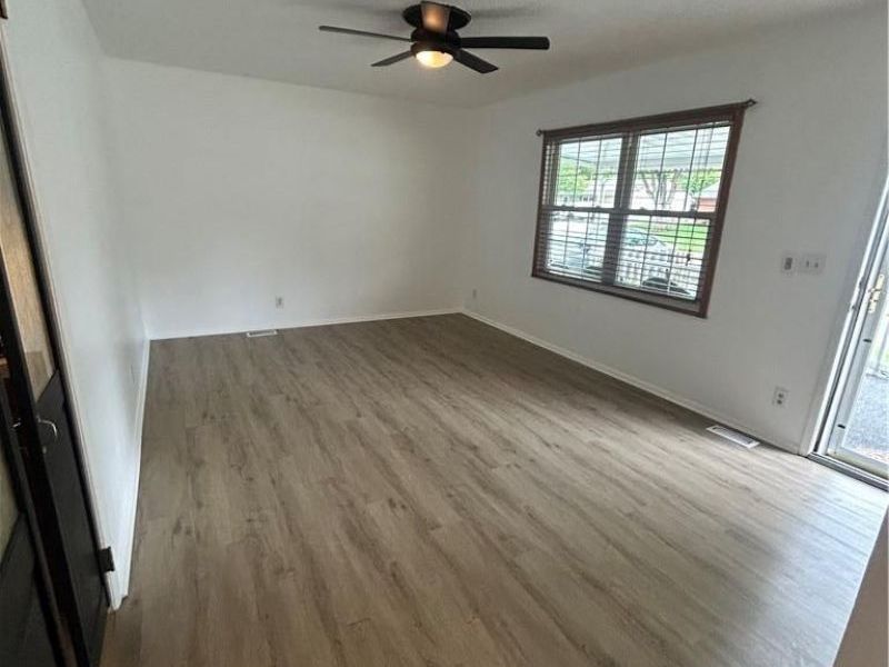 6821 Ginger Avenue, Enon Vlg, OH 45323 Photo 7