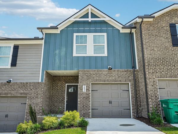 2402 Snohomish St , Lebanon, TN 37087