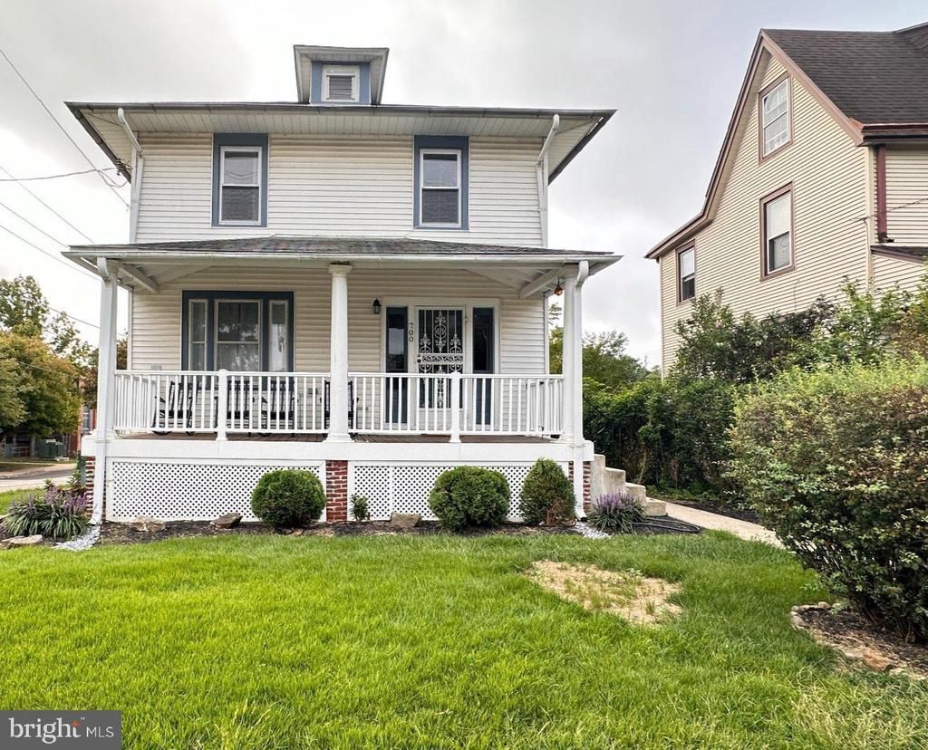 700 10TH AVENUE , PROSPECT PARK, PA 19076