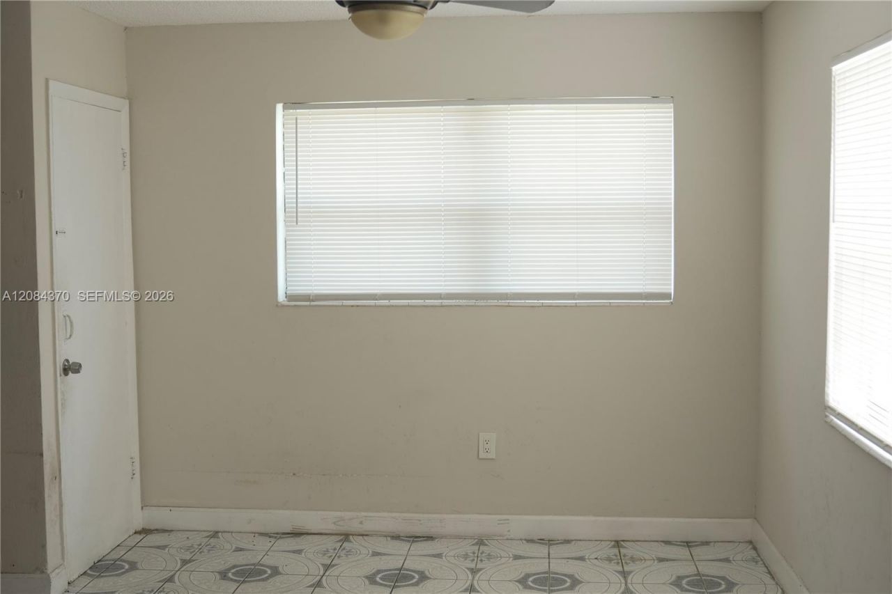 941 NW 102nd St, Miami, FL 33150 Photo